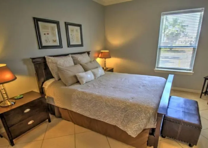 2 Bed 2 Bath 1St Floor Condo By Beach W Pool