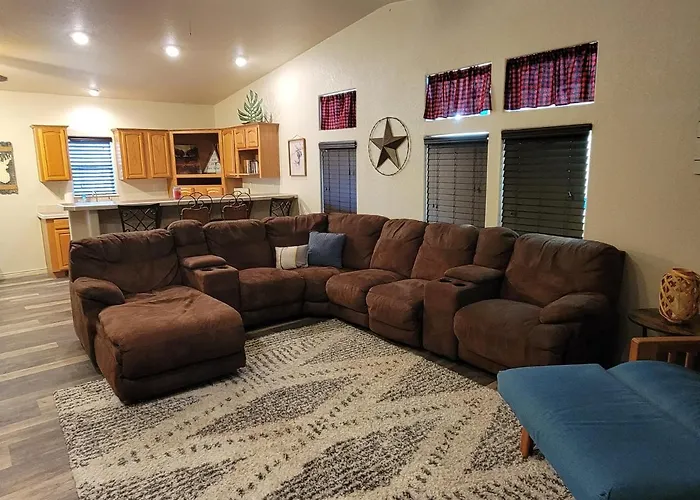 Parker Strip Pool House | Private Pool • Game Room • River Access