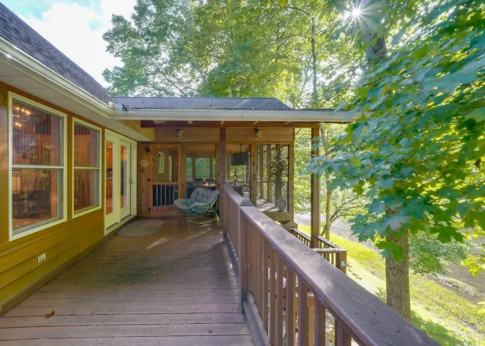 Riverfront West Virginia Cabin W/ Screened-In Deck