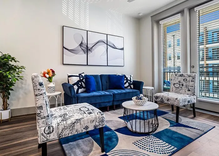 Cozy Retreat-Free Reserved Parking-Pool