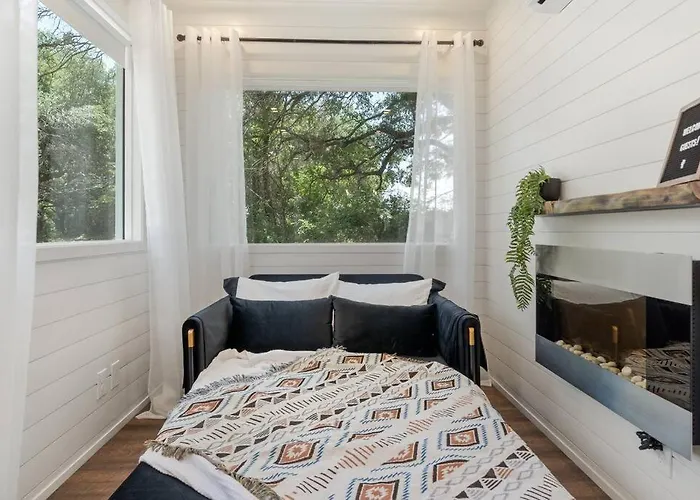 The Lonely Bull Luxury Container Home On 5 Acres