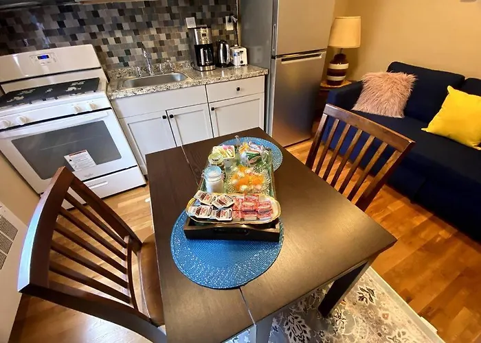 Cozy Boston Getaway Apartment Perfect For 2026 World Cup Visit, Free Parking