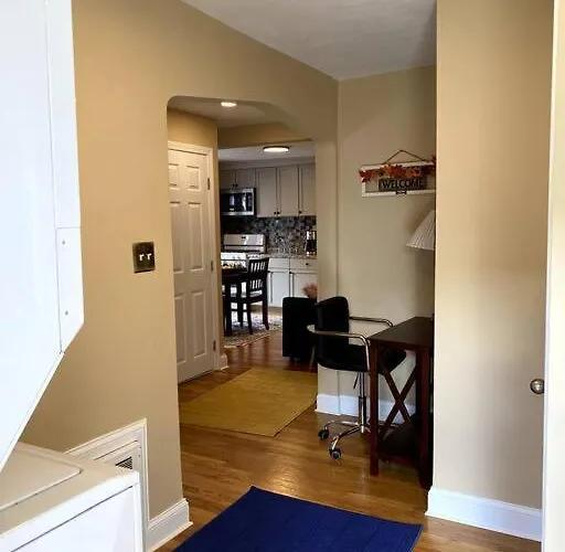 Cozy Boston Getaway Apartment Perfect For 2026 World Cup Visit, Free Parking