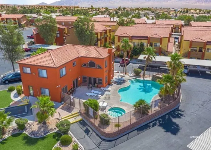 Spectacular Mountain Views At Hawk Ridge