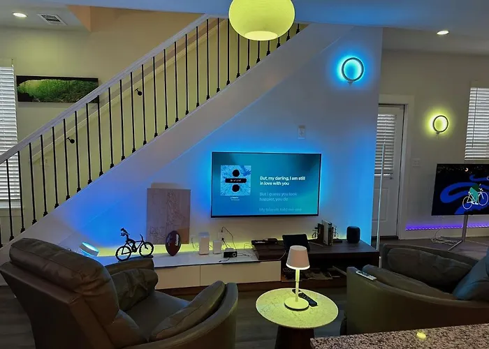New Centennial Park Luxury Smart Home W Courtyard