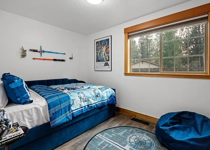 Sisters Basecamp - Meredith Lodging