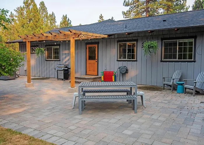 Sisters Basecamp - Meredith Lodging