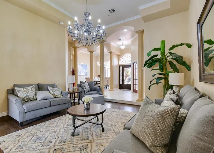 Luxe Yuma Home With Private Pool!