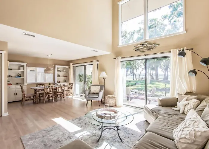 3050 Club Villas
