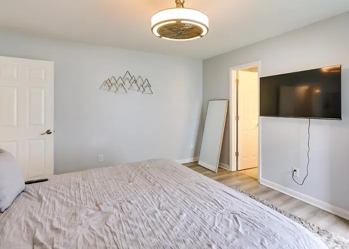 Greensboro Vacation Rental W/ Patio, Yard!