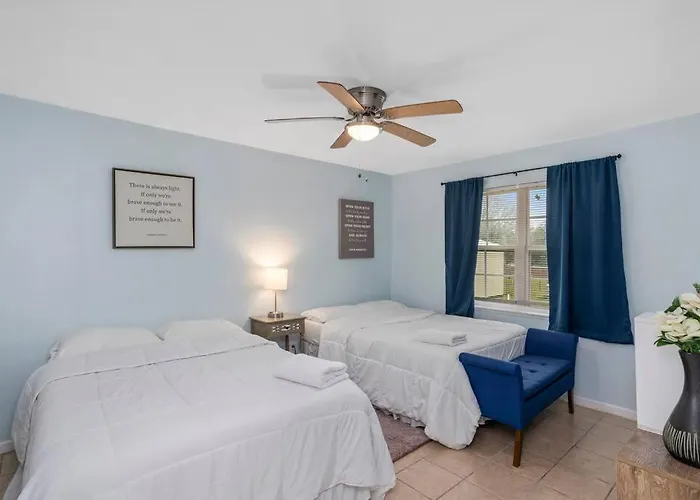 Quiet Apartment In Iowa, La