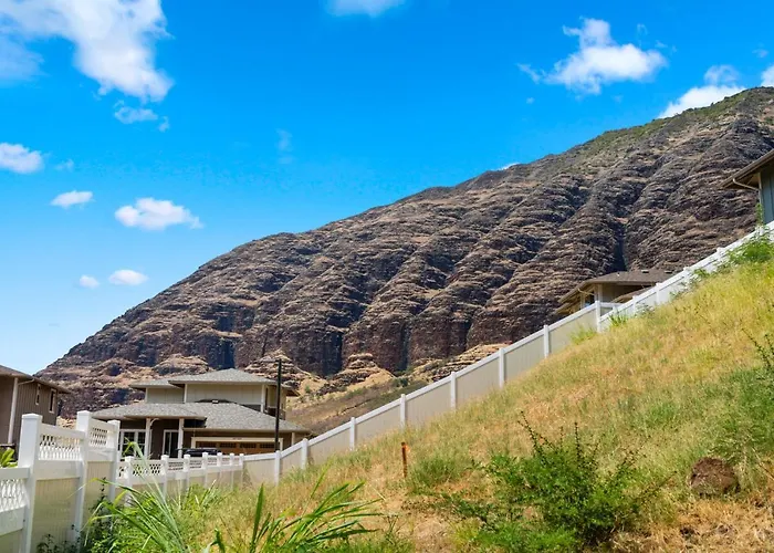 @Marbella Lane- Idyllic Getaway In Makaha Paradise
