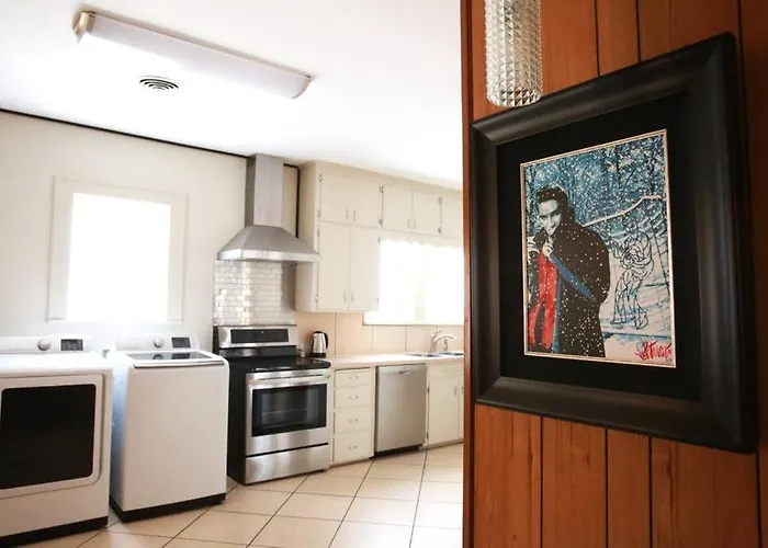 The Elvis House
