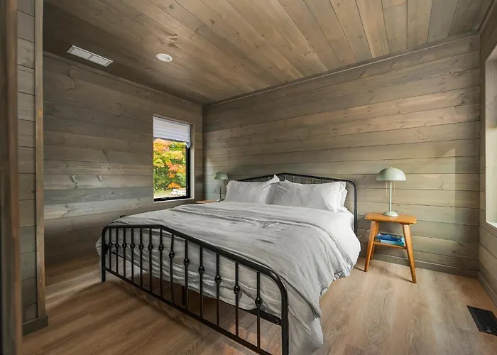 Hidden Acres Vestur Cabin