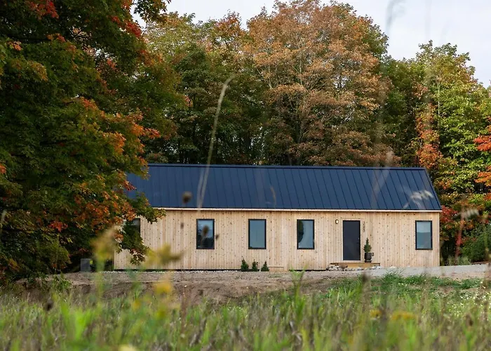 Hidden Acres Vestur Cabin