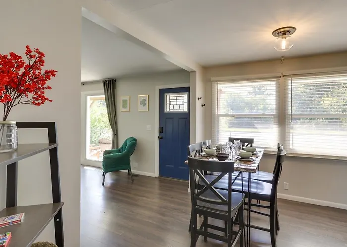 Lovely South Bend Home ~ 3 Mi To Dtwn & Notre Dame