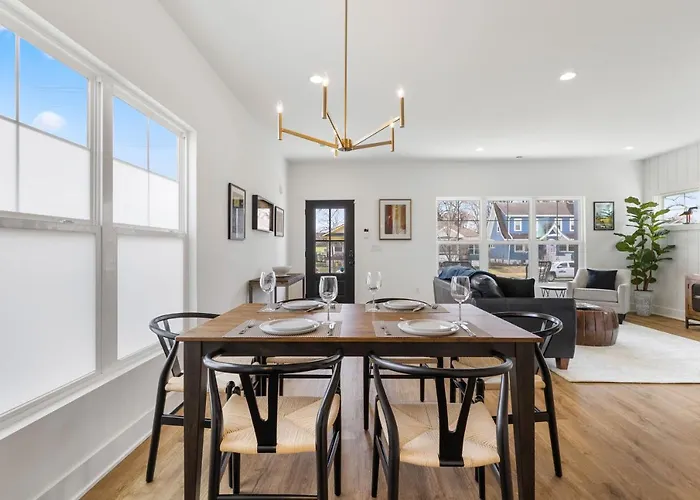 Sunny & Modern Derby House