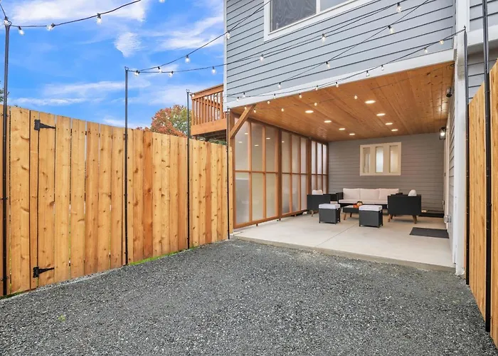 Pacific Northwest Retreat Duplex 3Min From Seattle
