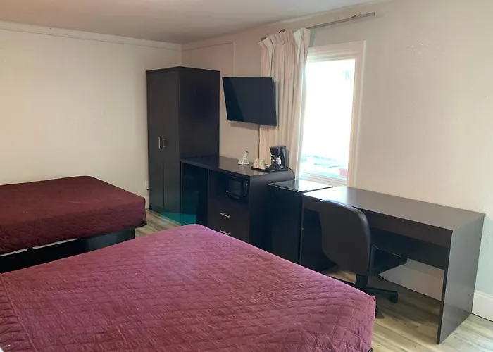 Whispering Pines Motel