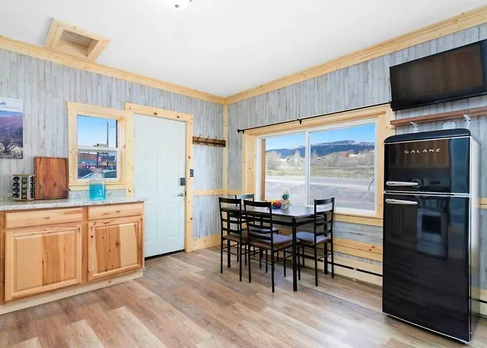 12Private Room With Kitchen Dog Friendly Leadville
