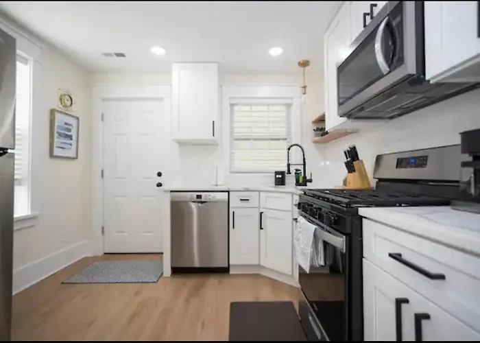The Burk At Wildwood, A Modern 2Br, 1 Block Walk To Beach