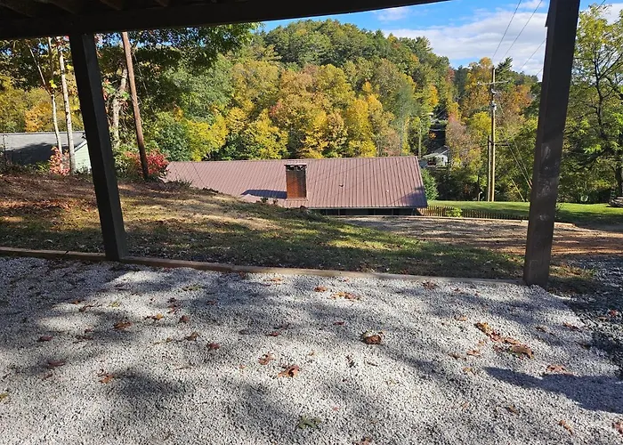 Toe River Retreat