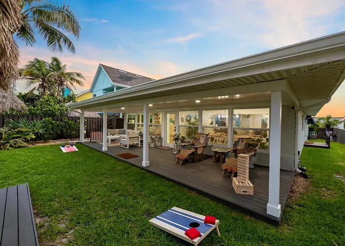 Oceanfront Cocoa Beach Vacation Home Private Beach, Tiki Bar & Family Fun