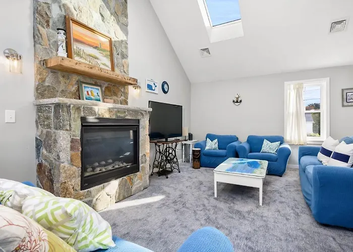 Town Neck Beachside Hideaway