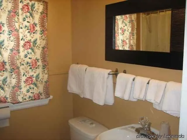 Yankee Village Motel