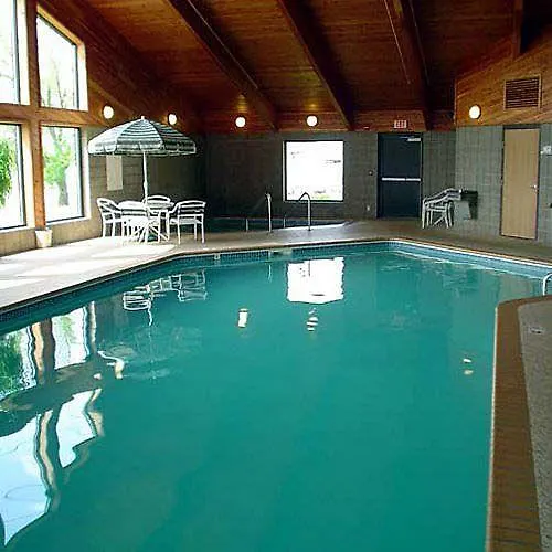 Fairbridge Inn & Suites In Caledonia