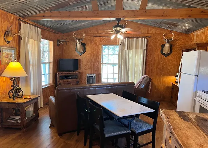 Hickory Ridge Hideaway Cabin - Romantic, Peaceful