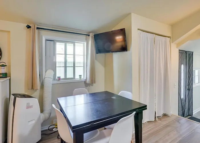 Avalon Cottage < Half-Mi To Beaches & Crescent Ave
