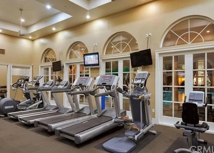 Luxury Condo Near Irvine Business & Uci Hospital
