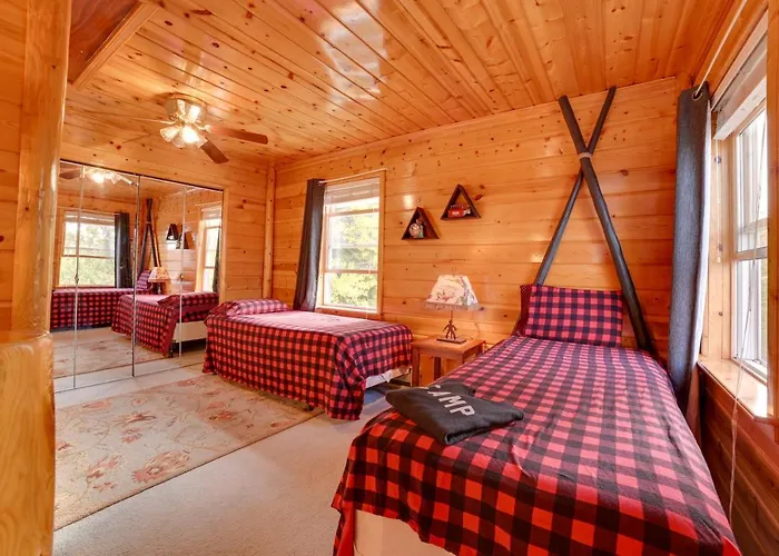 Riverfront Cheboygan Cabin W/ Kayaks & Dock!
