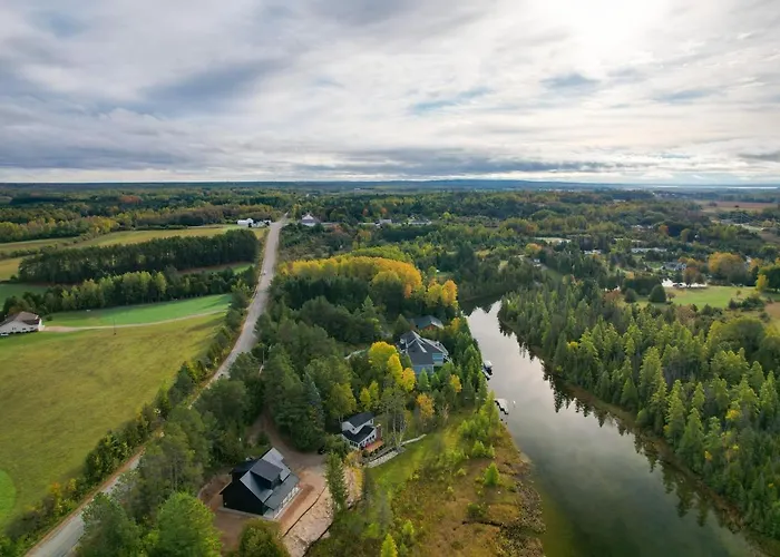 Riverfront Cheboygan Cabin W/ Kayaks & Dock!