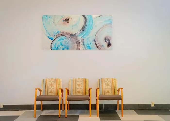 Royal Inn & Suites