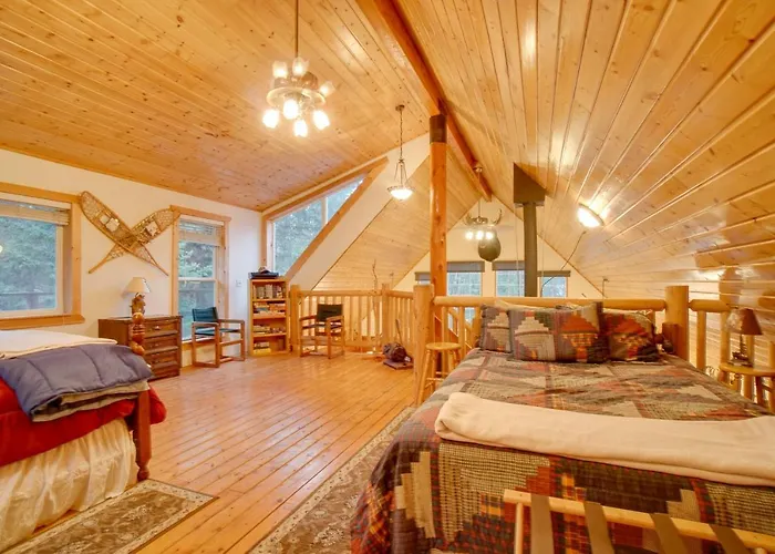 Donnelly Cabin W/ Private Deck: Near Lake Cascade!