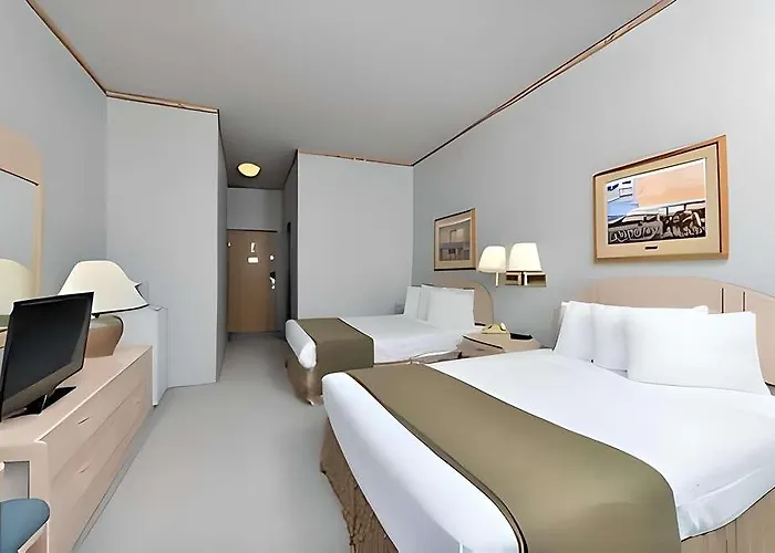 Econo Lodge Inn & Suites Jackpot Near Casino