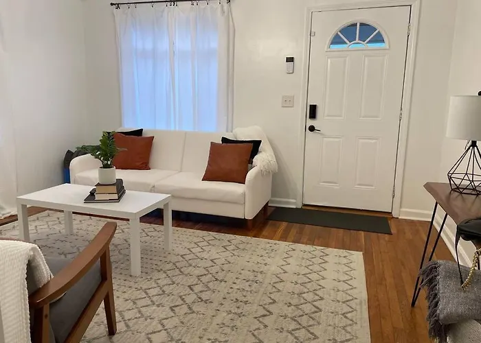 Pet Friendly, 30+ Night Stay
