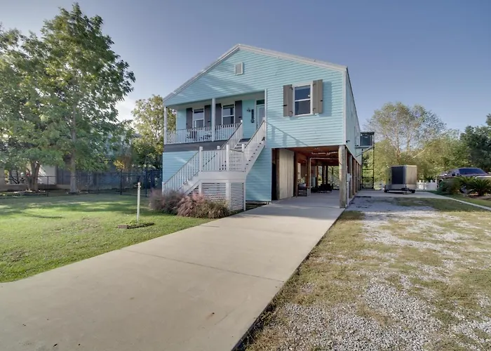 Sunny Waveland Home Rental W/ Pool: Walk To Beach!