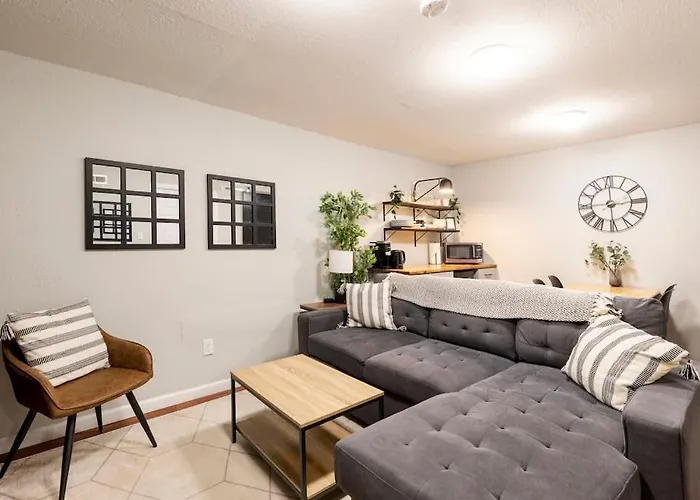 Adorable 2-Bedroom Modern Basement