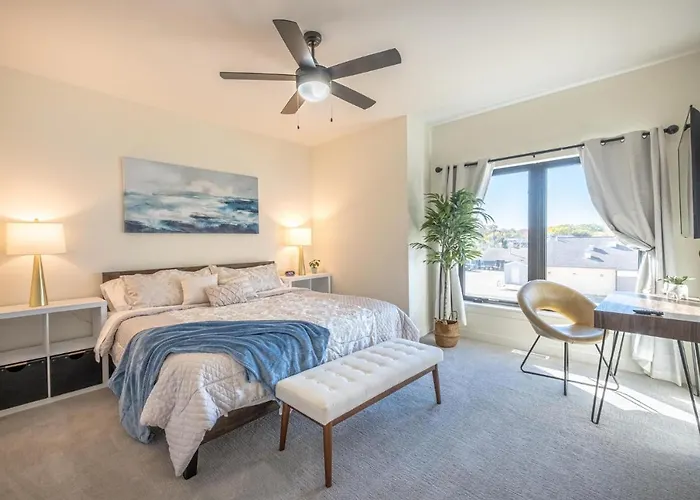 Centralpark Townhome B10
