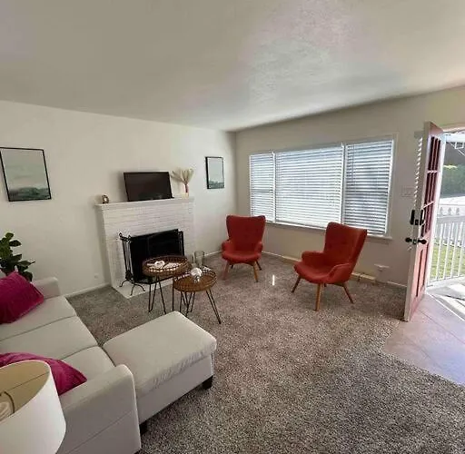 Entire Home By Newport Beach, Disneyland And Sna!