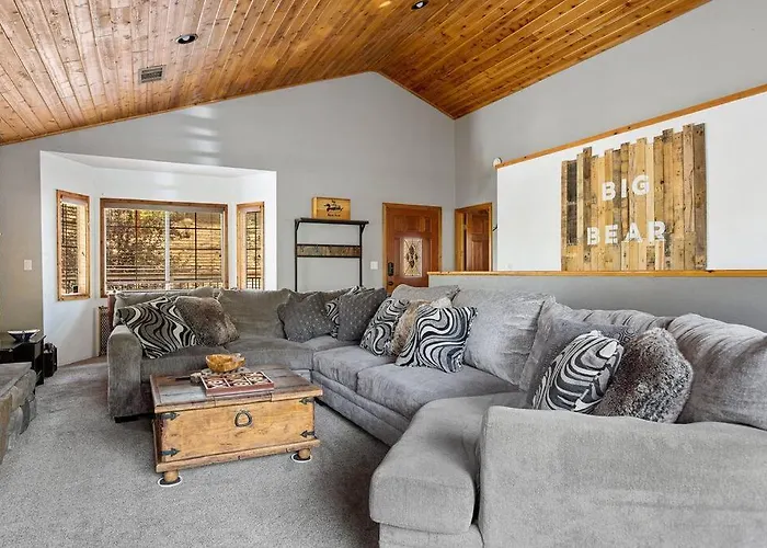 The 717 - Upper Moonridge - Very Close To Resorts!