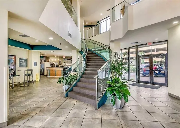 Divine Vacay At This 1Br Oceanview Suite 828