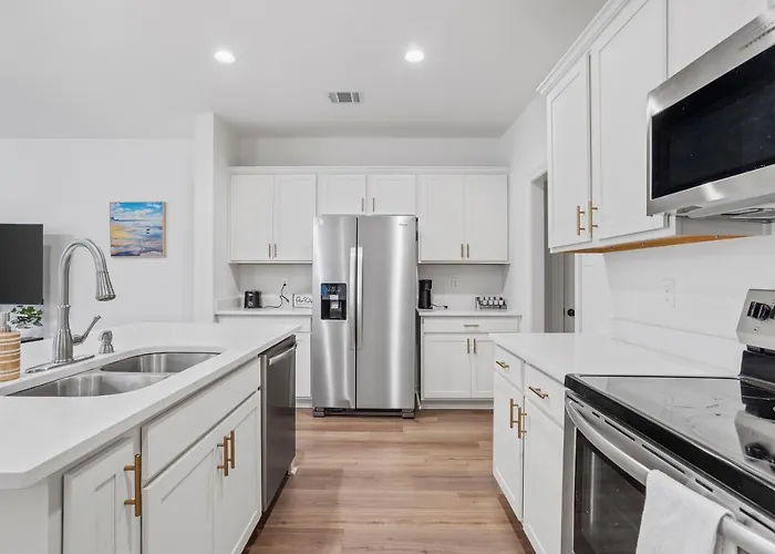 Chic Townhouse By Lsu