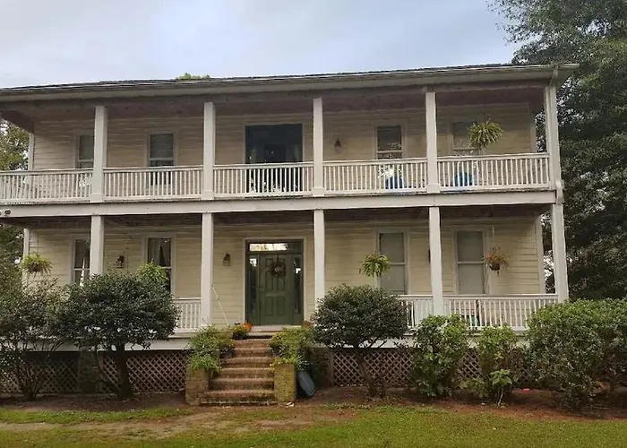 Gloucester House