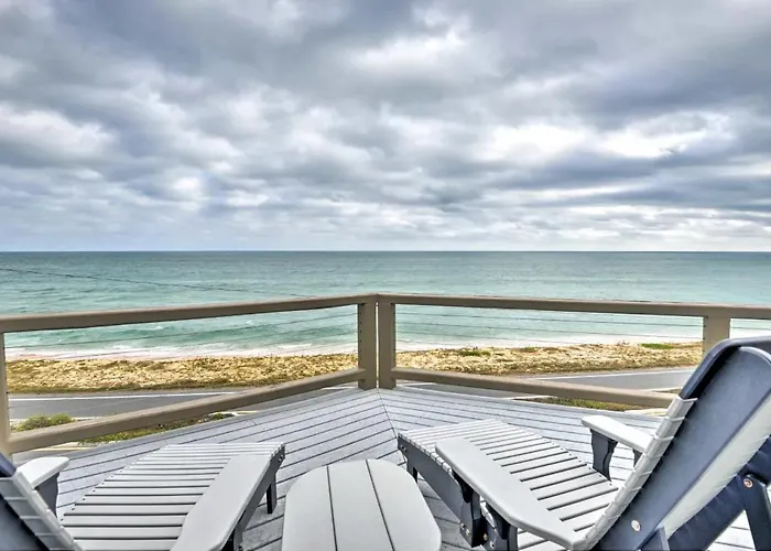 Chic Home: Ocean Views, Hot Tub & Game Room!