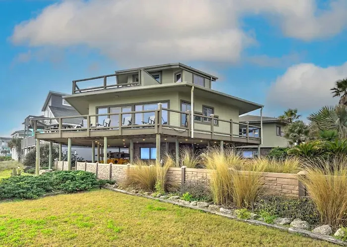 Chic Home: Ocean Views, Hot Tub & Game Room!