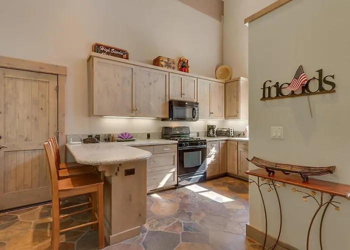 High Sierra At Dollar Point - Private Hot Tub, Close To Ski Resorts, Pet Friendly!